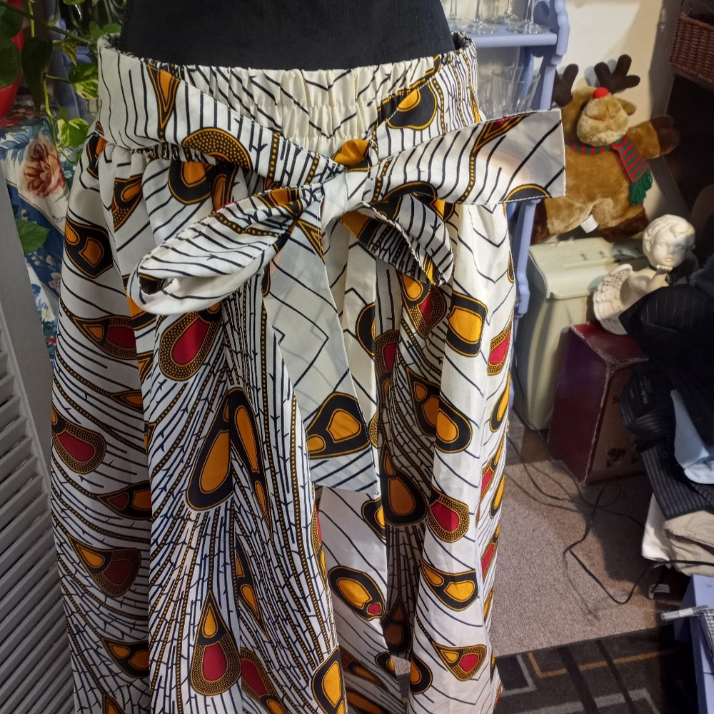 "Step In Style" African Skirt - Picture 8 of 13